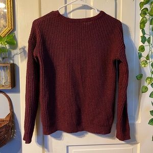 Burgundy knitted sweater size xs.